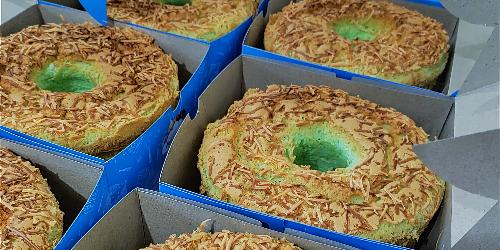 Inyonge Cake